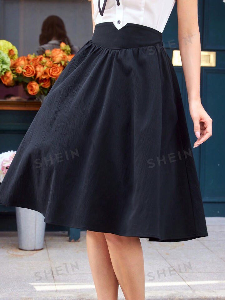 SHEIN DECDS Jupe ample froncee pour femme elegante de style vintage avec une bande de taille elastique a fleurs Jupe noire swing pour les vetements de retour a l ecole de vacances de