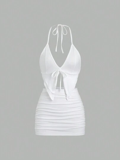 EgrlEra Women's Black Y2K Sexy Sequins 2pcs Deep V-Neck Tie Front Camisole & Mini Skirt Set. Suitable For New Year's Eve Parties, Valentine's Date Nights And Any Party Occasions. Cute And Flattering.