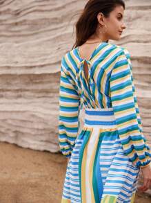 Aveloria Modichic Vestido de manga larga impreso con posicionamiento del dobladillo