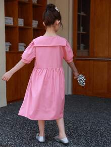 女孩编织深粉色海军蓝领前开口纽扣泡泡袖松紧腰拼接 A 字裙适合度假和郊游，夏季母女搭配服装（2 件单独出售） - 珊瑚粉 - 查看 2