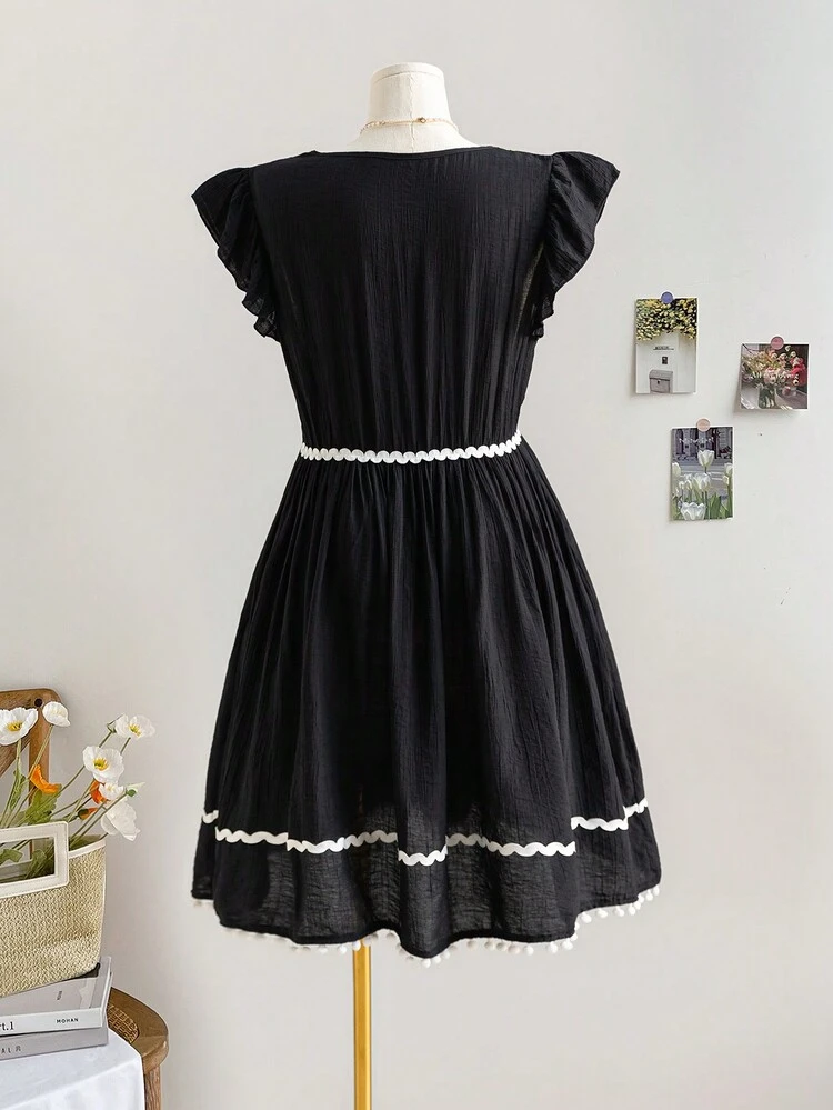 Holiday V-Neck Color Block Dress With Cinched Waist, Short Floaty Sleeves, A-Line Dress Design (Plus Size)