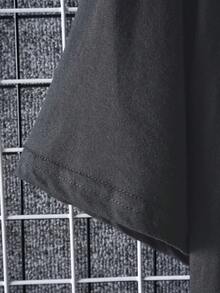 Áo thun nam ngắn tay mùa hè có in hình nhân vật đeo mặt nạ, cổ tròn - Màu xám đen - Xem 6