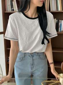 DAZY Áo thun nữ tay ngắn cổ tròn rộng rãi họa tiết tương phản mùa hè - trắng - Xem 4