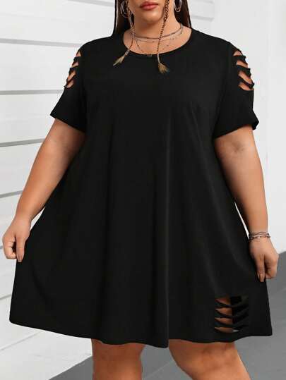 SHEIN CURVE+ Plus Size Loose Fit Kortärmad Rundhalsad A-Line Cut Distressed Knit T-Shirt Klänning