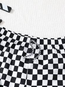SHEIN Teen Boy Casual Comfortable Plaid Shorts With Color Contrast Design