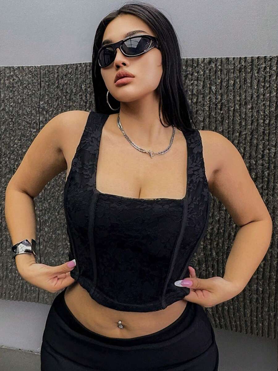 Flirla 大尺碼女士夏季蕾絲花卉方領不對稱下擺剪裁上衣