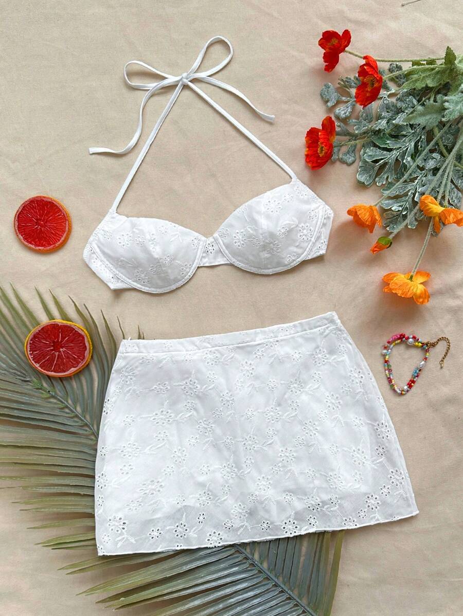 Soleia 刺繡杯女士背心上衣和超低腰裙子兩件套 - 白色 - 查看 1