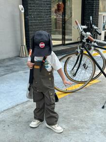 SHEIN Mirajuku 年輕男孩鬆身背帶褲，具對比肩帶和實用口袋