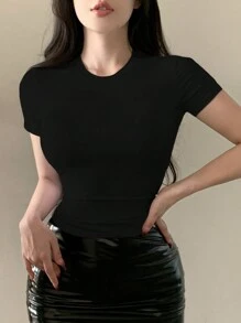 DAZY Áo thun nữ tay ngắn cổ tròn màu trơn dáng ôm mùa hè - màu đen - Xem 2