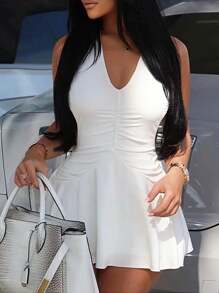 SHEIN SXY Vestido Curto Branco Feminino de Verão com Decote Halter e Costas à Mostra - Branco - Visão 3