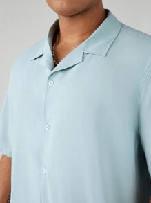 Manfinity VCAY 男士加大號仿亞麻方格紋織紋休閒短袖衫，常規肩部，展領，四向彈性 - 綠色 - 查看 5