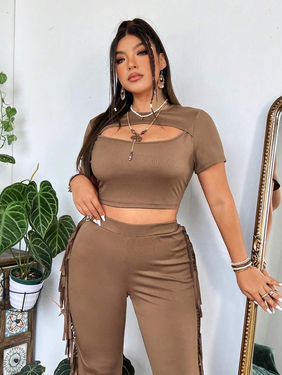 Flirla Plus Size Áo dệt kim tay ngắn khoét rỗng và quần dài tua rua 2 cái/bộ - màu nâu - Xem 1