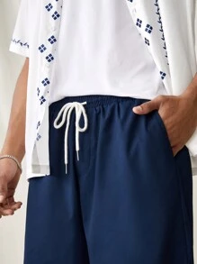 Manfinity RebelGame Men's Woven Fashionable Casual Daily Short Sleeve Printed Shirt And Shorts Set - Multicolor - View 5