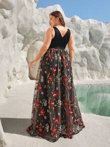 SHEIN Belle Plus Size Black Satin Holiday Style Elegant Dinner Dress With Floral Embroidery And Romantic Sweetness - Black - View 4
