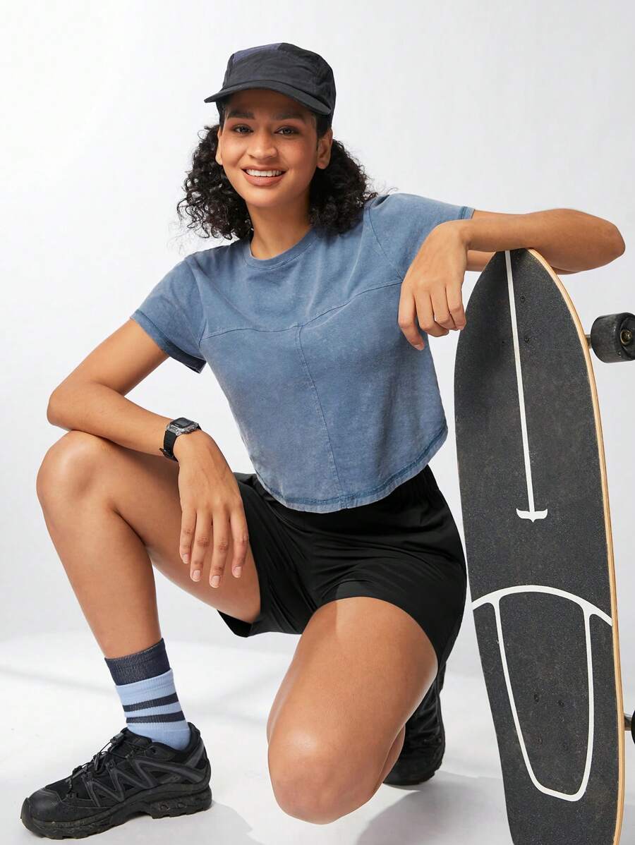 Gameset SHEIN Sport تي شيرت نسائي بأكمام قصيرة ولون سادة للإستخدام اليومي - أزرق غامق - مشاهدة 1