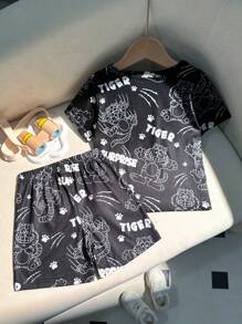 2 Stücke Set aus Freizeit Top mit Batik und Muster für Kleine Jungen und Sportshorts mit Batik Muster, geeignet für Lässig und Schule, ideal für Streetwear - Schwarz - Übersicht 2