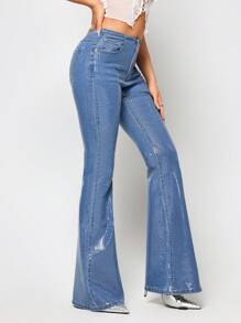 Calça Denim Flare de Cintura Baixa Fashionável para Mulheres com Técnicas Especiais, Denim Flare Skinny - Lavagem Média - Visão 6