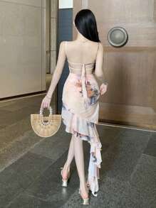 DAZY Vestido de verano de ajuste ceñido con estampado floral, bajo asimétrico, volantes y diseño espalda descubierta, vestido de cóctel de cumpleaños