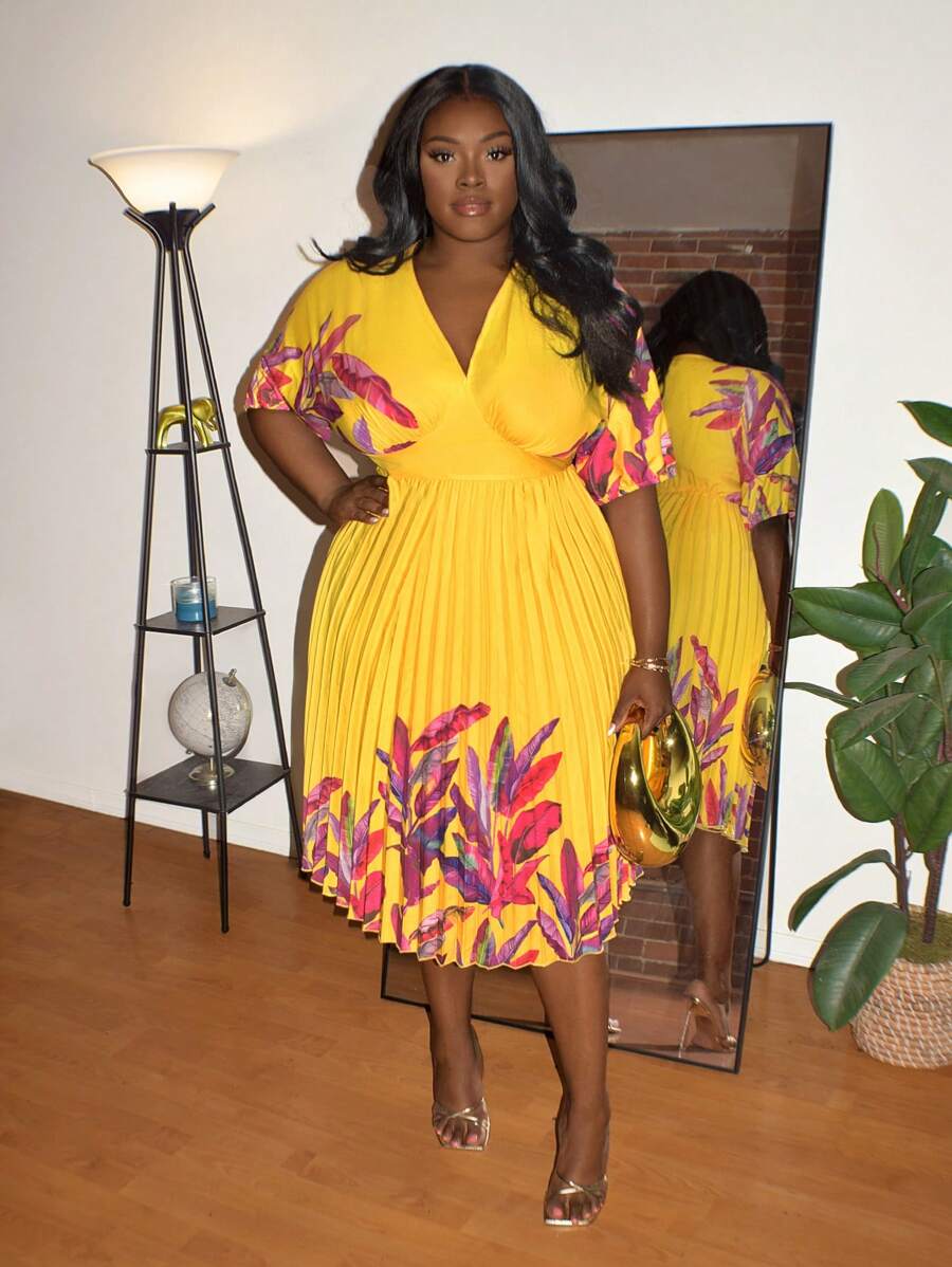 Maweii 大尺碼V領褶皺植物印花夏日假日連衣裙