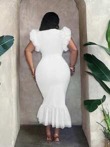 Slaydiva 大尺碼派對&約會&優雅貼身白色連身裙，帶十字領線設計，多層網狀紗裙，有凹凸感針織條紋設計，無袖，適合春夏活動，如婚禮和晚宴。裙長中長，適合女性穿著。