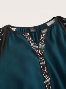 Seusyu Women's V-Neckline Belted A-Line Dress With Graphic Print Pattern - Multicolor - View 4