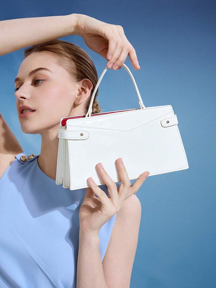 Bolsa feminina de mão envelope simples e fashion