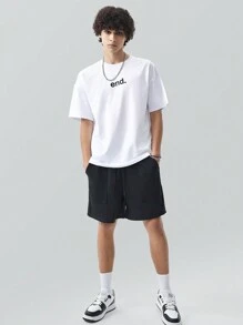 Manfinity Homme Men's Simple Solid Color Wide Pocket Loose Short Going Out Plain Letter Patched Sweat Shorts, For Husband, Boyfriend Gifts