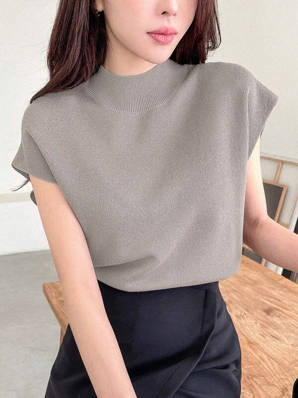 DAZY Solid Color Sleeveless Knitted High-Neck Top
