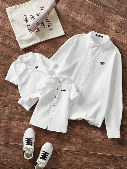 SHEIN 男宝宝/女宝宝父亲节亲子装，可爱卡通图案Polo领短袖连体衣，适合夏季穿着