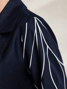 Al Najma 女士印花簡約款日常阿巴亞（阿拉伯外袍） - 藏蓝色 - 查看 5