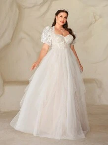 SHEIN Belle Váy cưới thanh lịch cỡ lớn với tay áo công chúa sang trọng yên tĩnh, đường viền cổ sâu, diềm xếp tầng phóng đại và viền chữ A duyên dáng - trắng - Xem 5