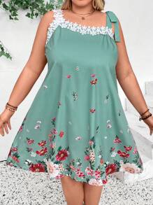 SHEIN CURVE+ Plus Size Vacation Casual Asymmetrical Neck Sleeveless Dress With Floral Print, Lace And Patchwork - Green - View 5