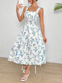 SHEIN PETITE 浪漫花朵印花無袖連身裙，毛邊束腰設計，夏季必備 - 淺藍色 - 查看 1