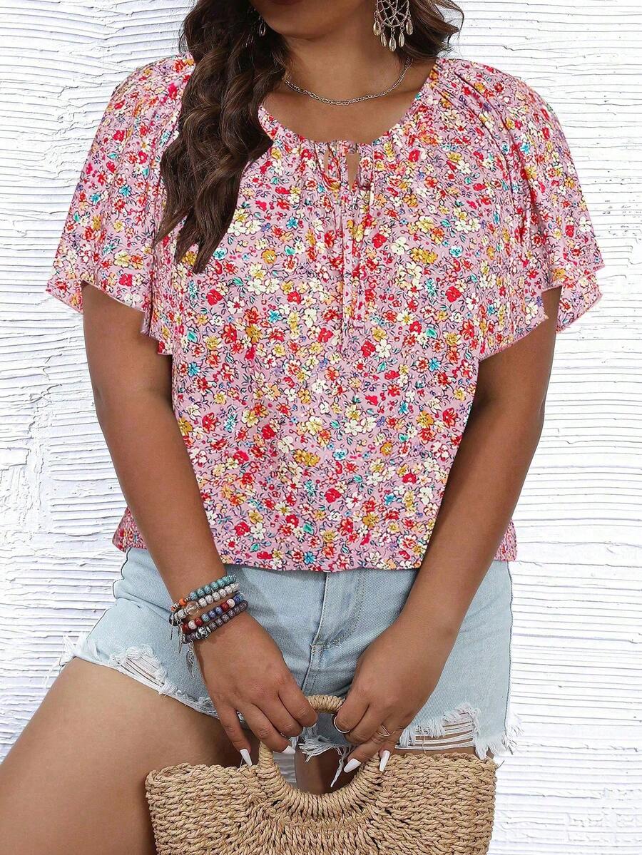 SHEIN Holidaya 大尺碼假日休閒短袖襯衫，印有小花卉圖案 - 白色 - 查看 1