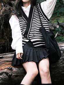 V-Neck Casual Colorblock Striped Knit Vest Cardigan, Spring Autumn - Black and White - View 3