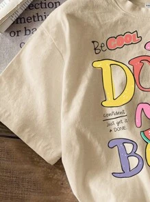 SHEIN Camiseta casual de manga corta con impresión de letras cómicas y coloridas adecuada para el verano para niña preadolescente