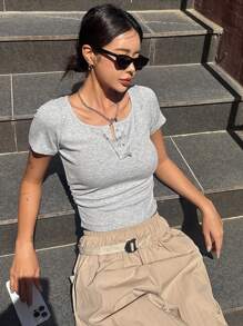 DAZY 女士短款修身純色T恤 - 灰色 - 查看 8