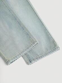 SHEIN Tween Boy Casual Fashionable & Soft Vintage Washed Loose Straight Leg Light Blue Denim Jeans, For Summer And Spring