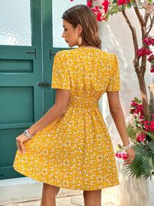 SHEIN VCAY Robe d'été pour femmes avec taille haute à col en V et manches courtes à plis et style A-ligne floral - Jaune citron - Voir 3