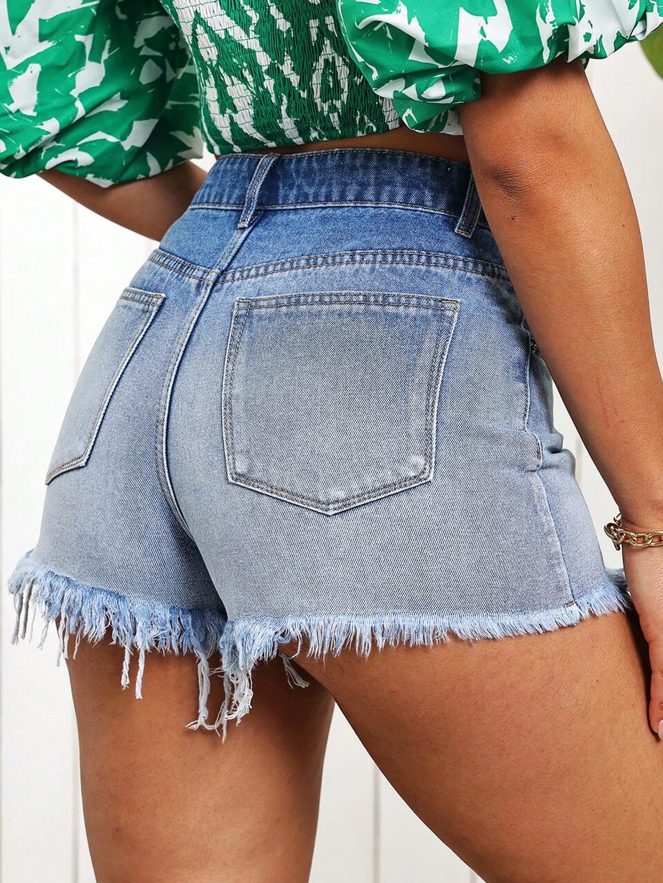 Women's Fashionable High Waist Denim Shorts With Ombre Color And Fringe Design
