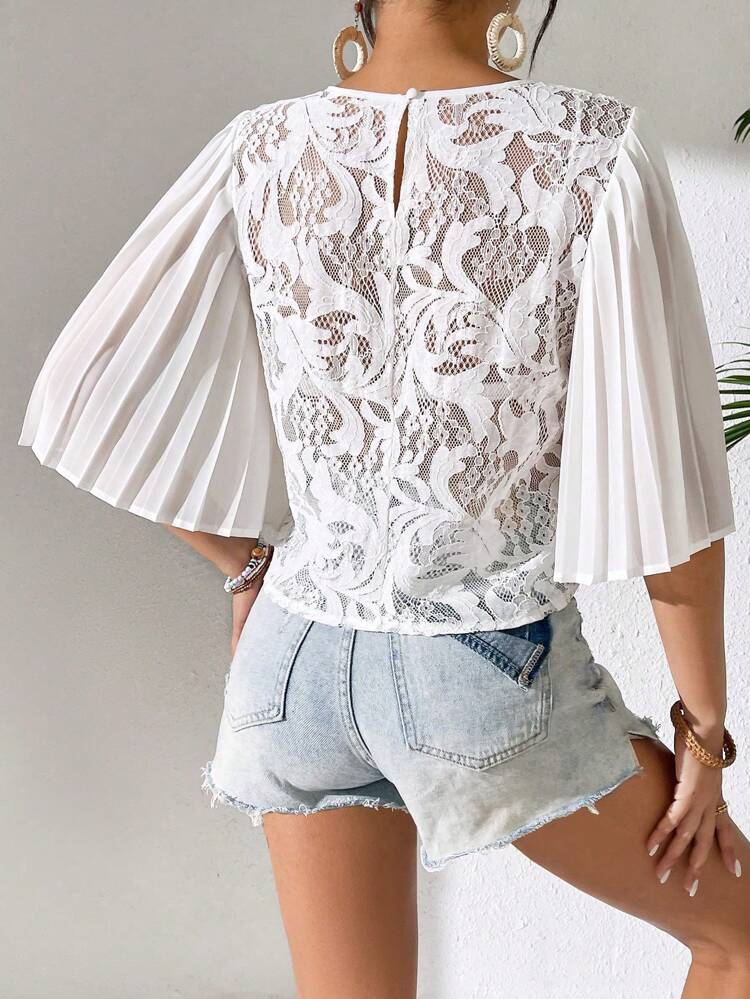 Women's Fashionable Lace Printed Pleated Mid-Sleeve Shirt