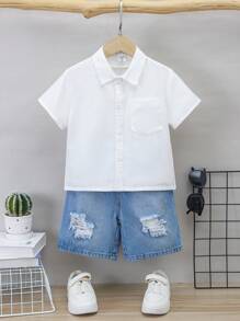 SHEIN 年輕男孩2入組休閒時尚簡約舒適清爽百搭白色短袖上衣配藍色寬鬆舒適清爽破洞磨邊設計牛仔短褲，適用於度假和日常穿著 - 藍白色 - 查看 1