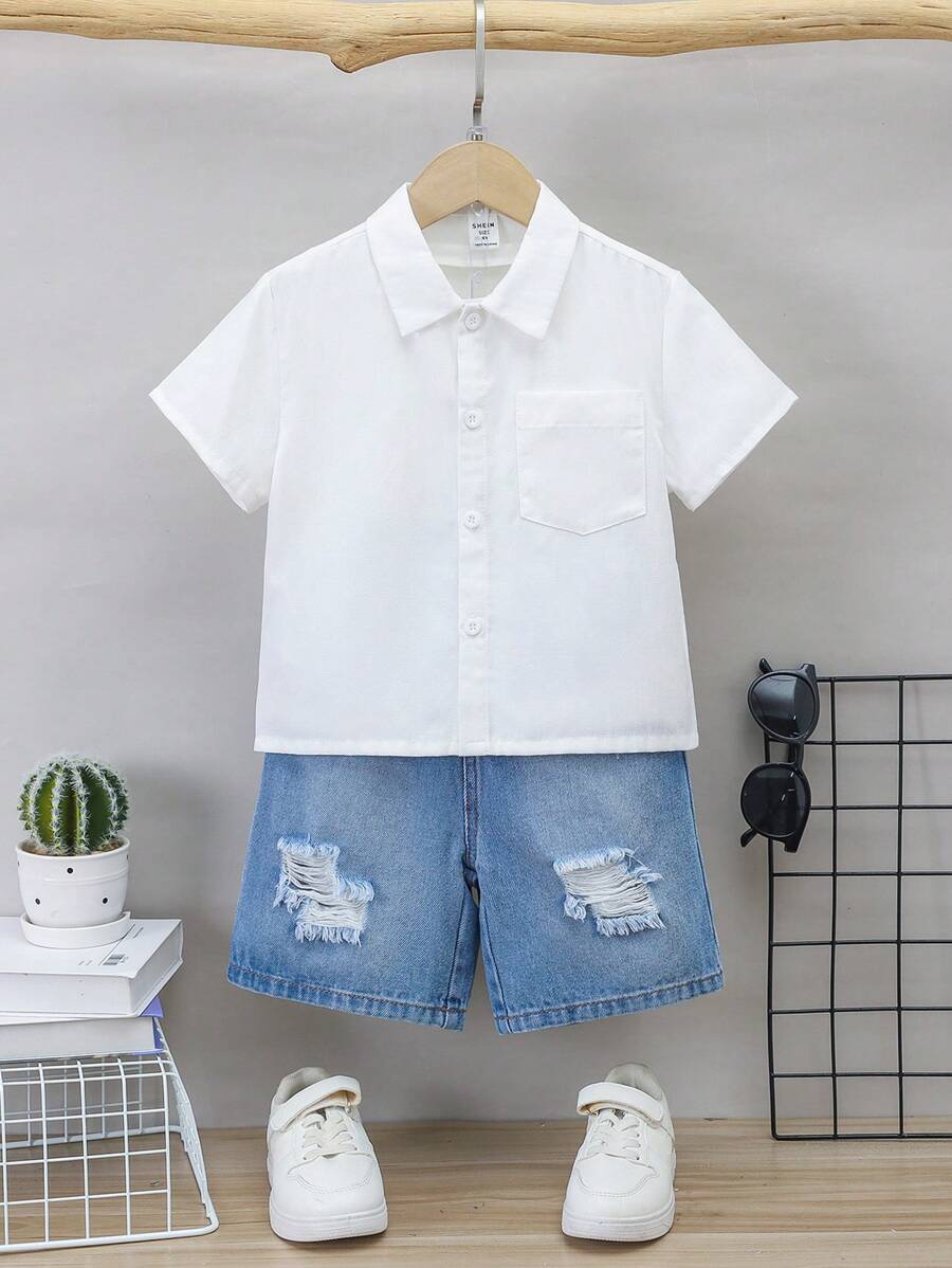 SHEIN 年輕男孩2入組休閒時尚簡約舒適清爽百搭白色短袖上衣配藍色寬鬆舒適清爽破洞磨邊設計牛仔短褲,適用於度假和日常穿著 - 藍白色 - 查看 1