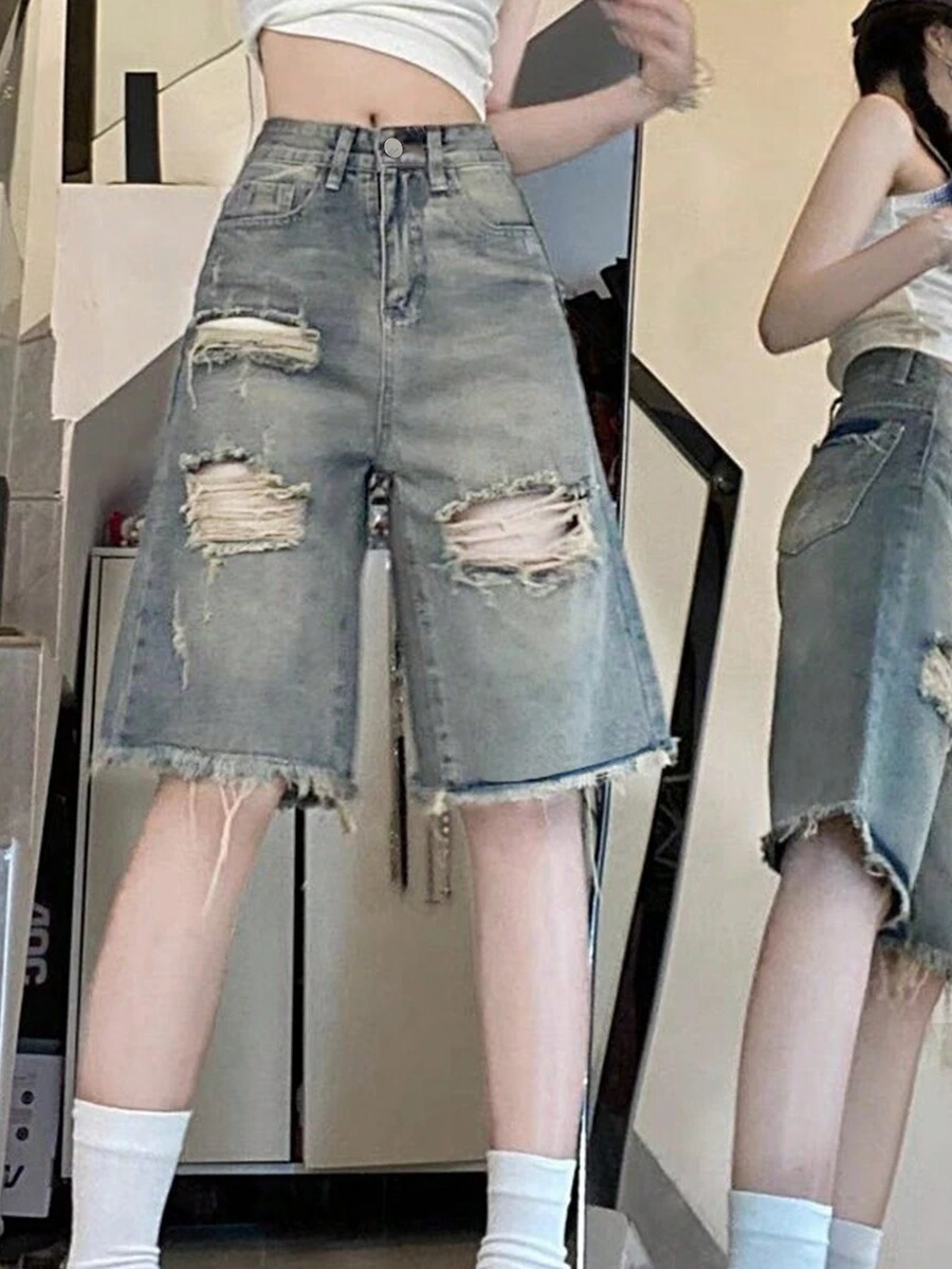 女士休閒牛仔短褲，帶有撕裂孔和毛邊邊緣，隨機線掛設計