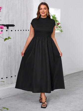 SHEIN Privé Plus Size Women's New Chinese-Style Short Sleeve Bodycon Dress With Flared Hem, Black, New Arrival