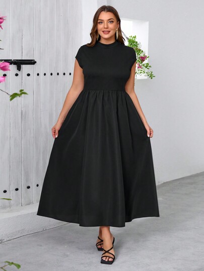 SHEIN Privé Plus Size Women's New Chinese-Style Short Sleeve Bodycon Dress With Flared Hem, Black, New Arrival