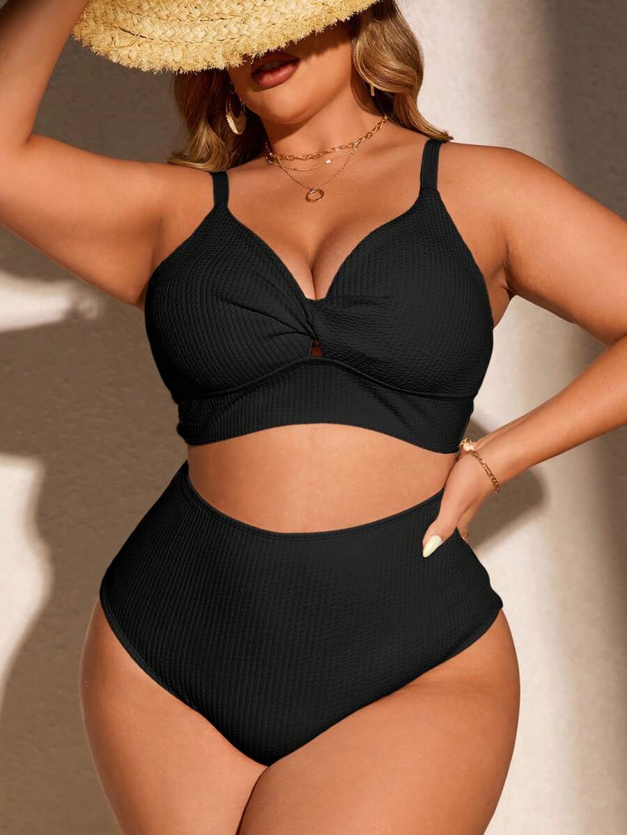 SHEIN Swim Curve 大尺碼夏季海灘純色扭結肩帶設計分體式比基尼泳衣套裝 - 黑色 - 查看 1