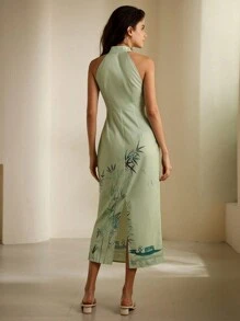Aveloria Rosie Nouvelle robe sans manches col en halter avec perles imprimé style chinois