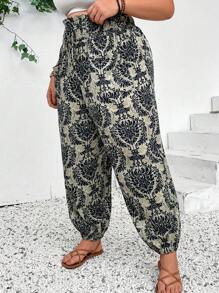 SHEIN CURVE+ 加大尺碼全印花束口褲，設有口袋和彈性褶邊 - 黑色 - 查看 6