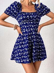 SHEIN Frenchy 女裝假日風格花卉印花短袖方領連身褲 Bridgerton